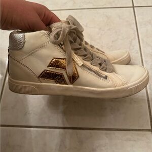 Dolce Vita Zonya Leather High-Top Sneakers In White Metallic Size 9